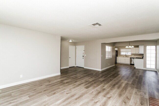 Foto del edificio - 6820 Judson Ave