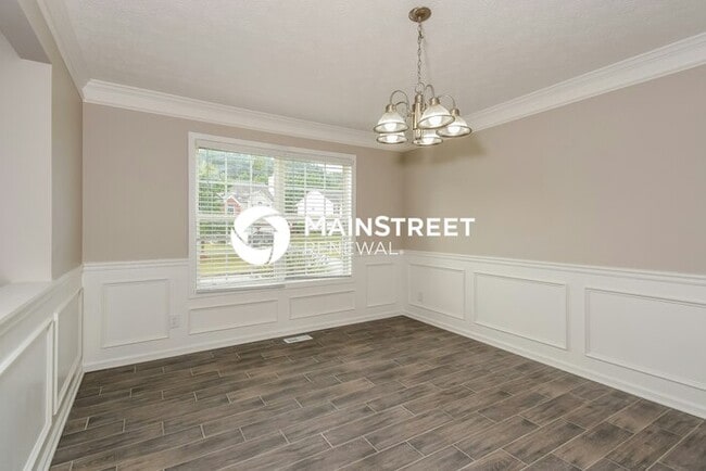 Building Photo - 5 Bedroom Pet-Friendly Home in Douglasville, GA with Main Street Renewal