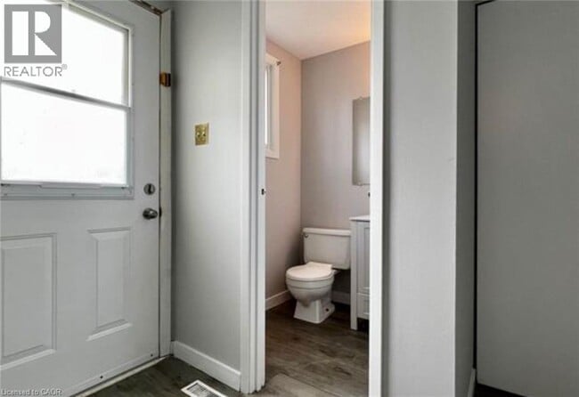 Building Photo - 490 THIRD Street Unit# 29