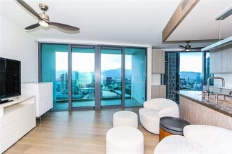 Building Photo - 1000 Auahi St