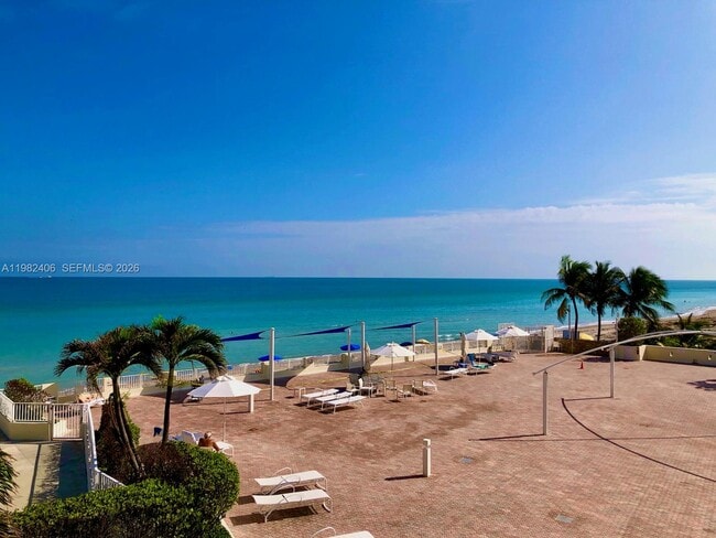 Foto del edificio - 3180 S Ocean Dr