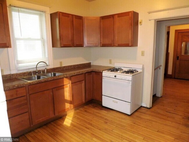 Foto del edificio - Dinkytown 6 Bedroom - Close to Campus - Se...