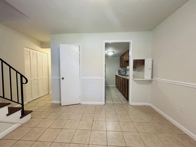 Building Photo - 14806 Bryan Ct