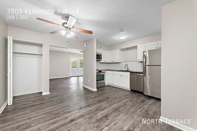 Foto del edificio - ? Stylishly Renovated 2-Bedroom in South H...