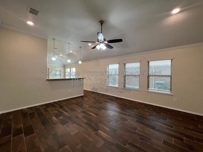 Building Photo - 14516 Chino Dr