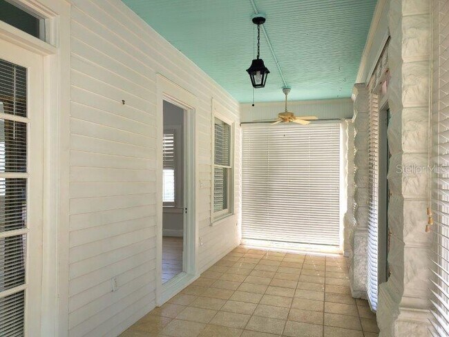 Foto del edificio - 461 W Marion Ave