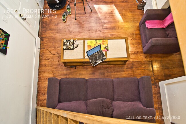 Foto del edificio - 429 N Adams St