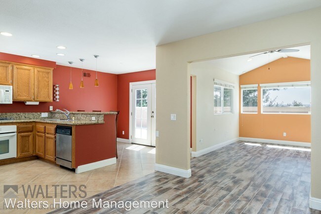 Building Photo - 3 br, 2.5 bath House - 12071 Ferncrest Place