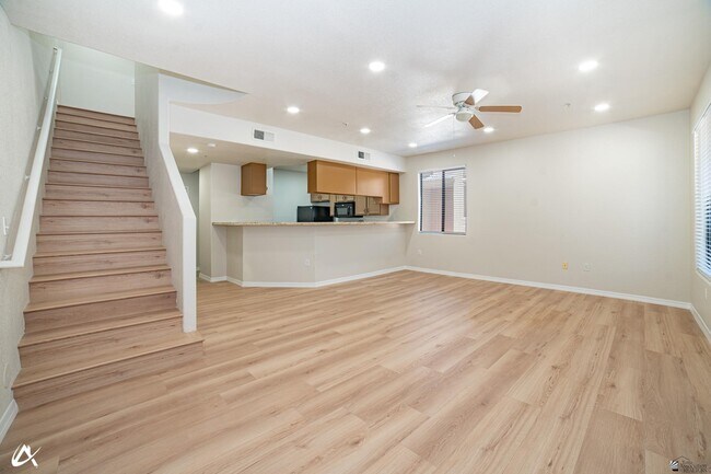 Foto del edificio - 3558 W 22nd Pl