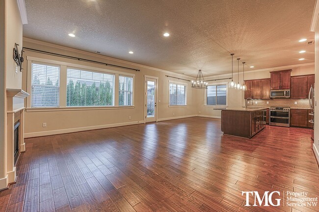 Building Photo - Spacious 4 BD Home with Private Backyard & Community Amenities!