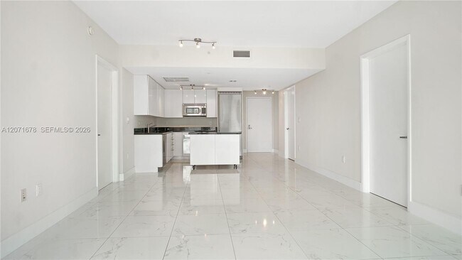 Foto del edificio - 92 SW 3rd St