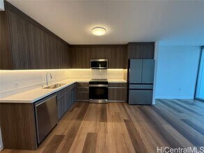 Building Photo - 1500 Rycroft St