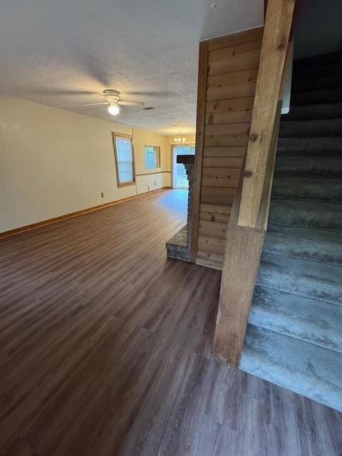 Foto del edificio - 2304 Claremont Ln