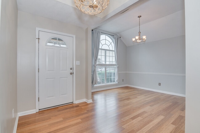 Foto del edificio - 529 St Julian Pl