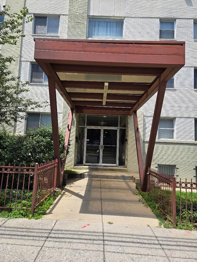 Foto del edificio - 1501 27th St SE