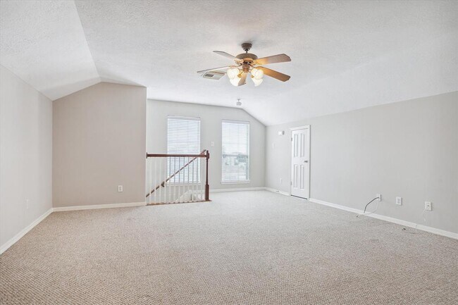 Building Photo - 5738 Beverly Hills Walk