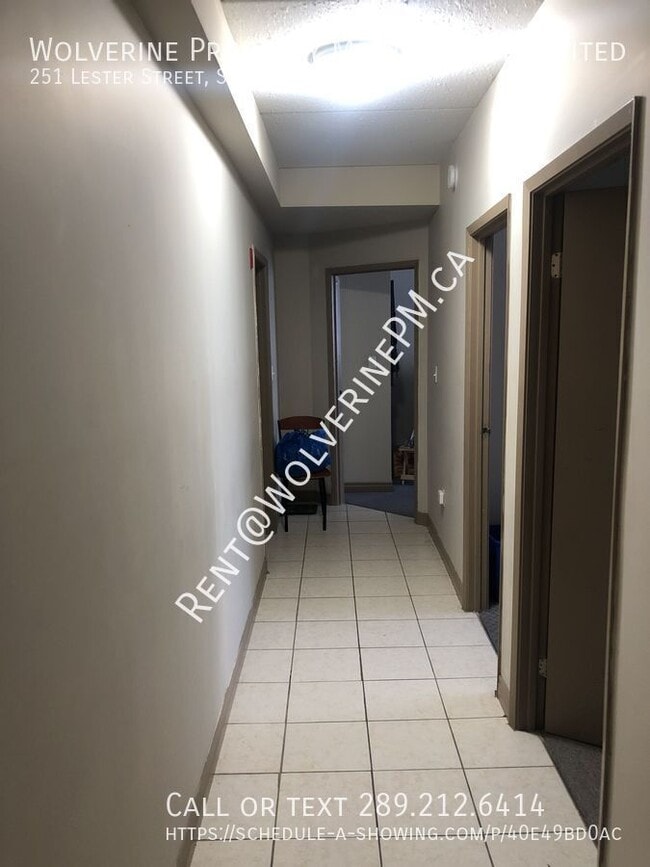 Photo du bâtiment - Male Student Housing in Waterloo