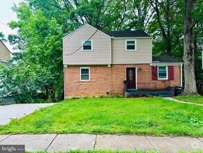 Building Photo - 2500 Lake Ave