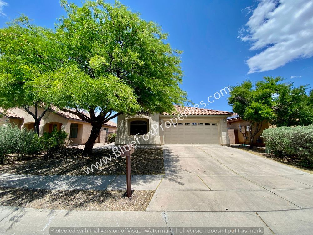 Foto principal - 10477 E Rose Hill St