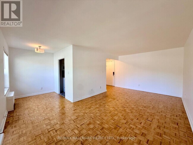 Building Photo - 30 Upper Canada Dr