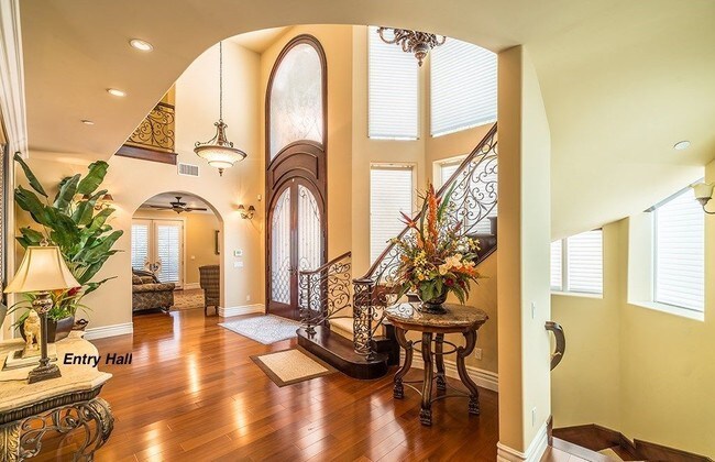 Foto del edificio - 10525 Mary Bell Ave