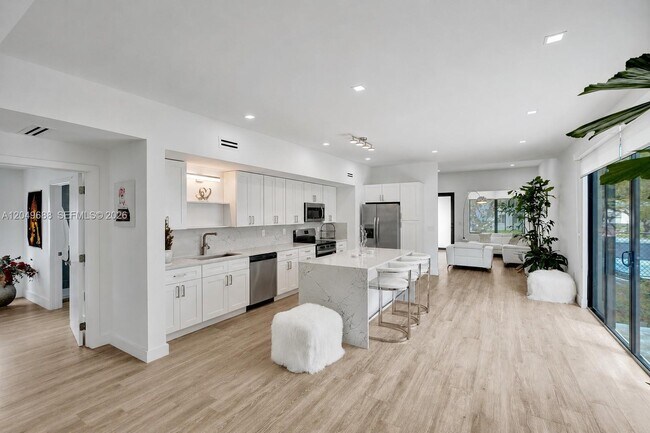 Foto del edificio - 180 SW 38th Ct