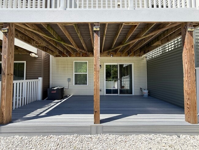 Building Photo - 2939 Shaws Rd