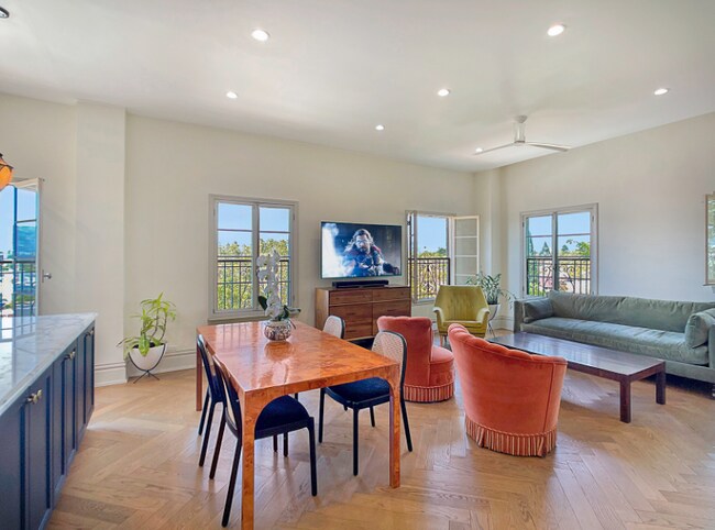 Foto del edificio - 109 N Sycamore Ave