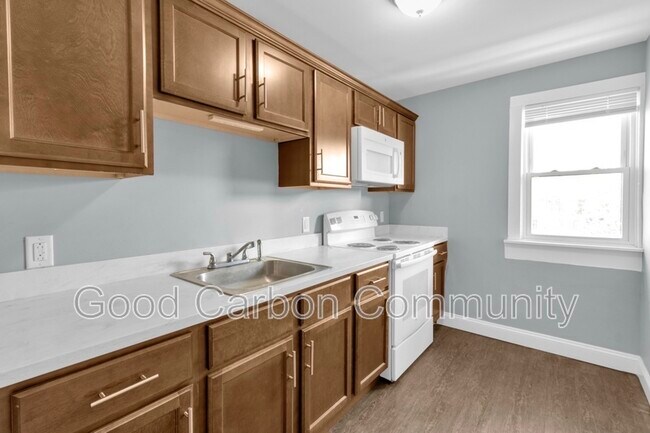 Foto del edificio - 618 Elmwood Ave