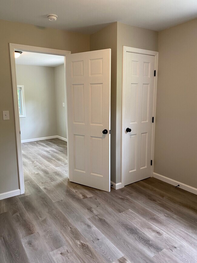 Dormitorio 1 - 41 Roberts Ave