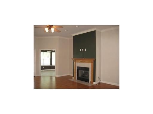 Building Photo - 707 Arcadia Dr