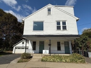 Building Photo - 15 York St