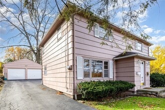 Building Photo - 16 Summit St