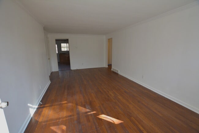 Building Photo - 212 West St