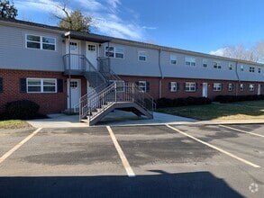 Building Photo - 216 Mayberry Ave