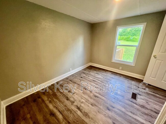 Foto del edificio - 287 County Farm Rd