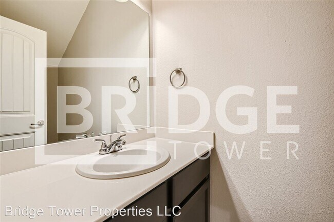 Foto del edificio - 4 br, 2.5 bath House - 1344 Lake Crest Lane