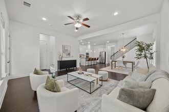 Building Photo - 5305 Mandevilla Dr