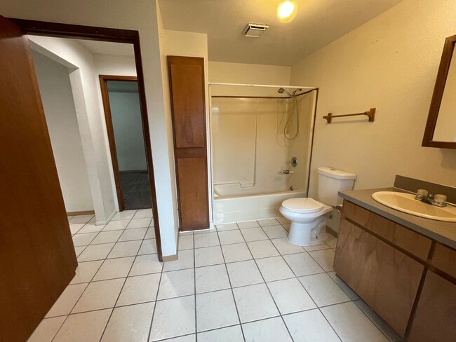 Building Photo - Large two bedroom with a yard!