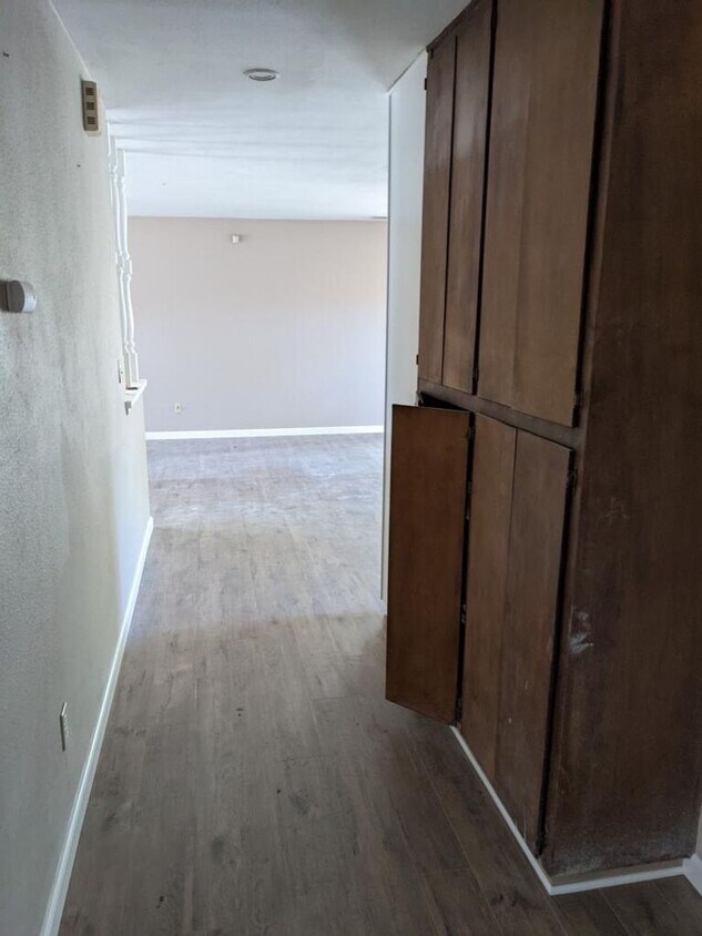 Foto del edificio - Charming 3-Bedroom, 2-Bathroom Home with F...