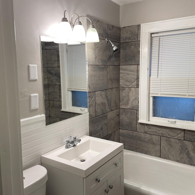 Foto del edificio - 5449 N 37th St