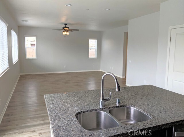 Foto del edificio - 6338 Creekstone Way