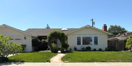 Building Photo - 1205 Awalt Dr