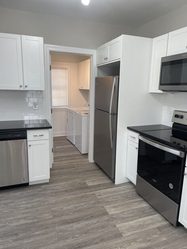 Foto del edificio - Newly Renovated - 4 Bed / 1.5 Bath Home - Lower Gwynedd Township