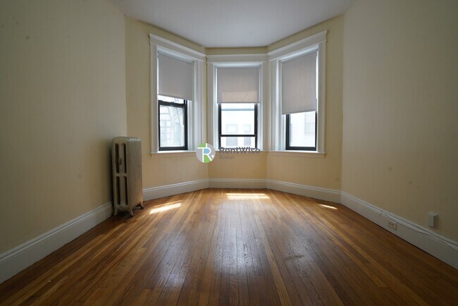 Foto del edificio - 1144 Commonwealth Ave