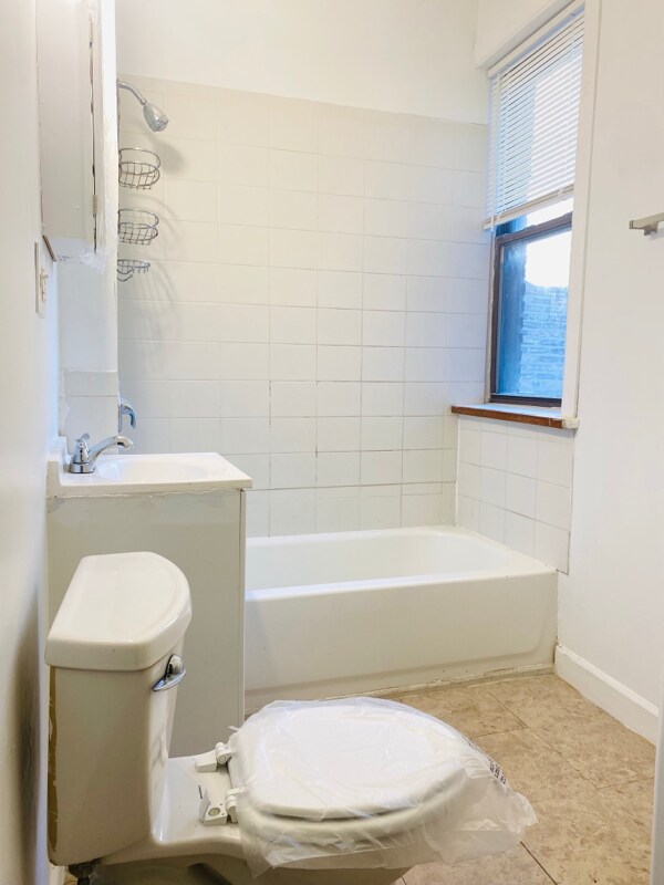 Foto del edificio - 4149 S Prairie Ave