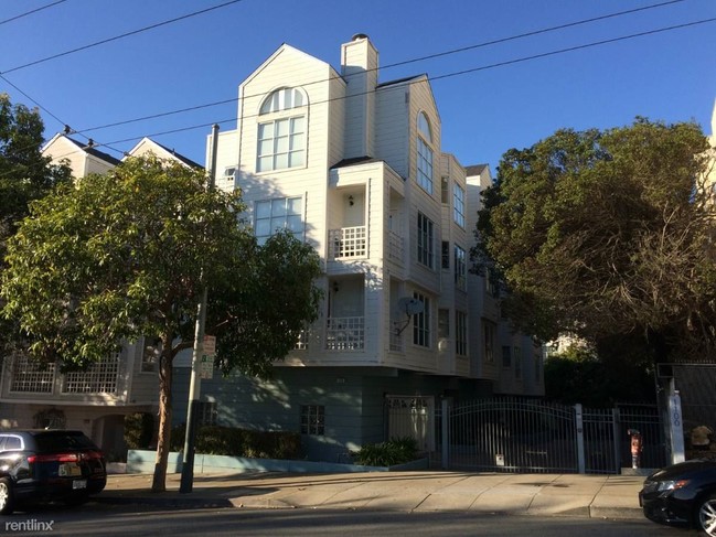 Building Photo - 1100 Eddy St