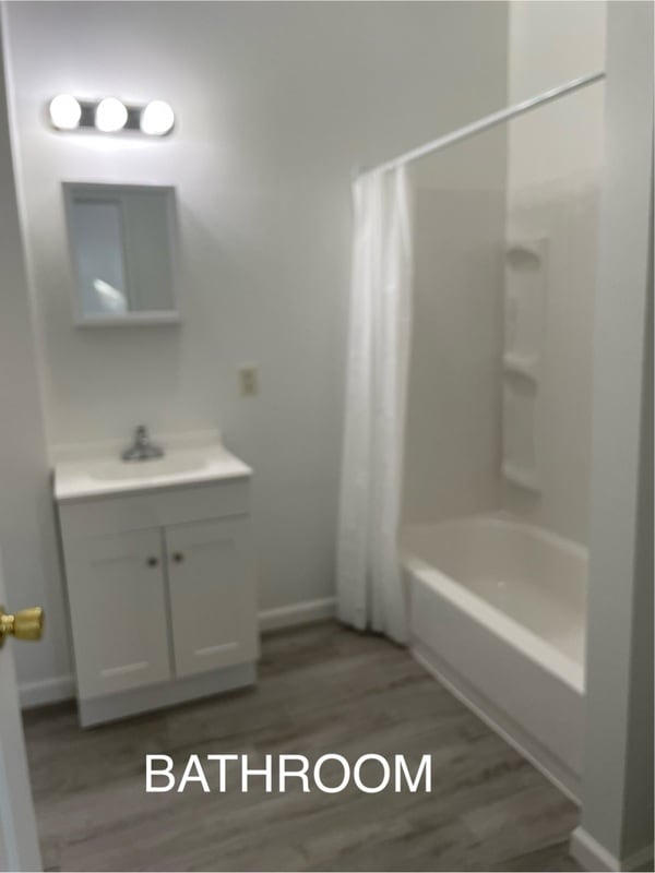 Foto del edificio - 231 E 13th St