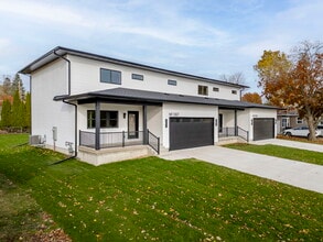 Building Photo - 1305 W 19th St