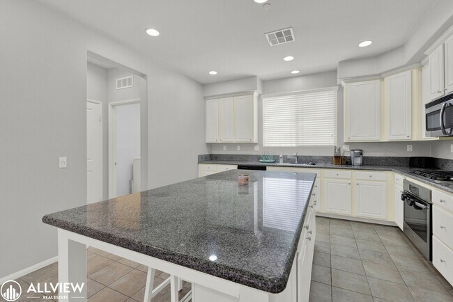 Foto del edificio - ** Move in SPECIAL - $500 off of the first...
